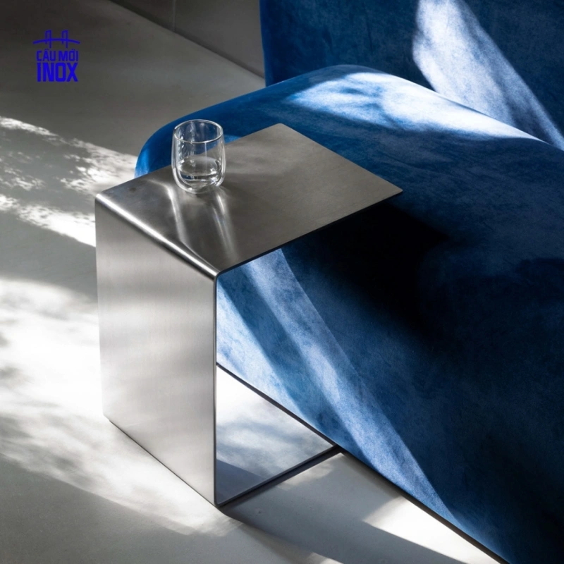 Bàn inox cao cấp Celine – thiết kế tối giản, sang trọng, bề mặt inox 304 xước, nội thất công nghiệp